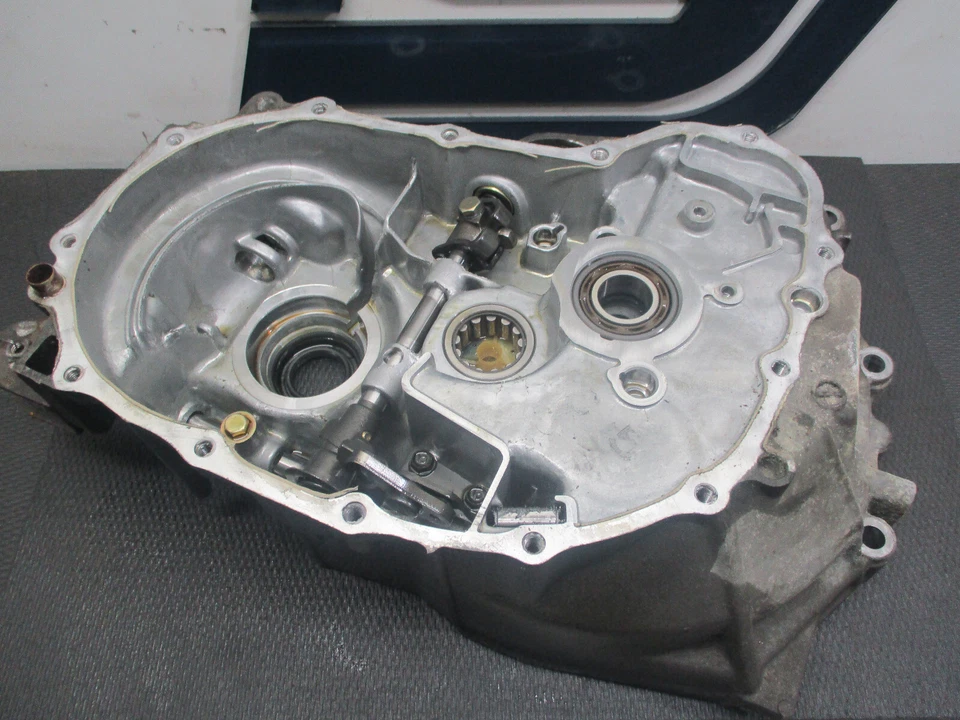 Honda Civic 1993 - transmisión manual S20 - carcasa de campana de embrague (rodamiento pequeño) Foto 2 de 4