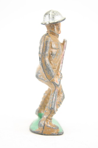 C1937 Manoil M65 39 Lead Dimestore Toy Soldier WWI Jabbing Stabbing Bayonet - Picture 4 of 8