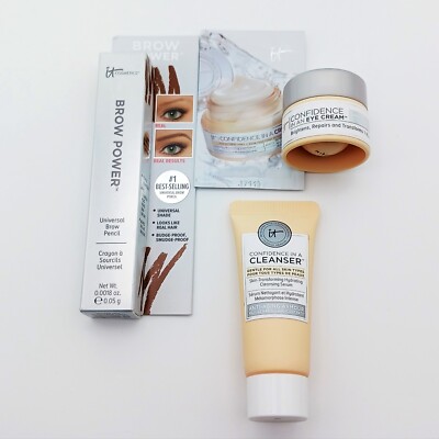 IT Cosmetics Jetsetting IT-ssentials - 4 Piece Travel / Sample Pack + Bag