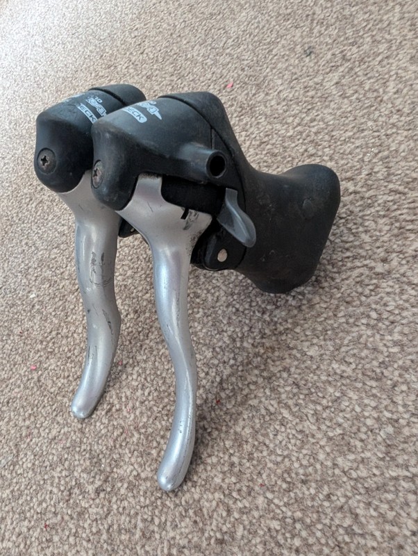 Shimano Sora ST-3300 2x8 Speed Double STI Shift/Brake Lever Set