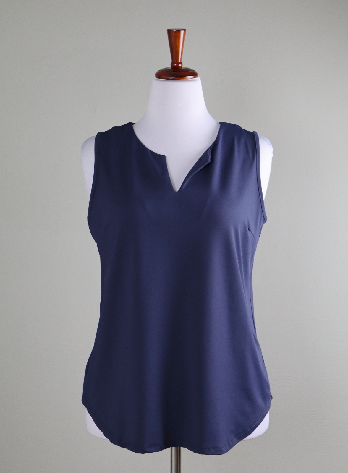 ANTHONY'S $69 Smooth Stretch Solid Navy Blue V-Ne… - image 1