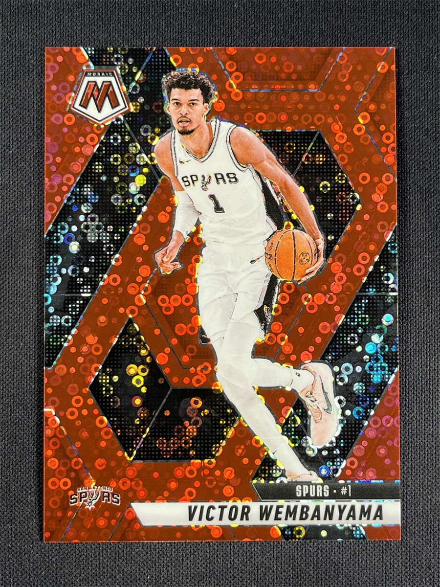 2024-25 Panini Mosaic Fast Break Victor Wembanyama #31 Red Disco Prizm Spurs /99