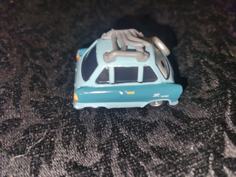 Disney Pixar Cars 2 Professor Z Zundapp Diecast FC Allinol Lemon Car Foto 3 de 4