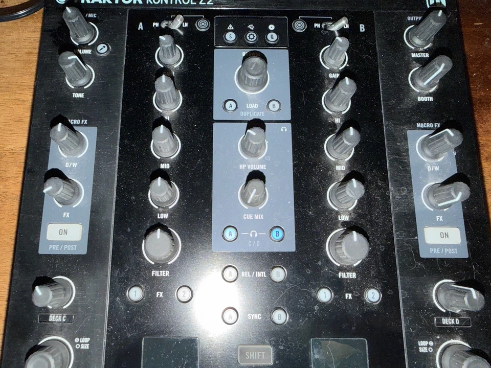 Native Instruments Traktor Kontrol Z2 DJ Mixer - Black W 3 Mini innofaders - Image 4 of 4