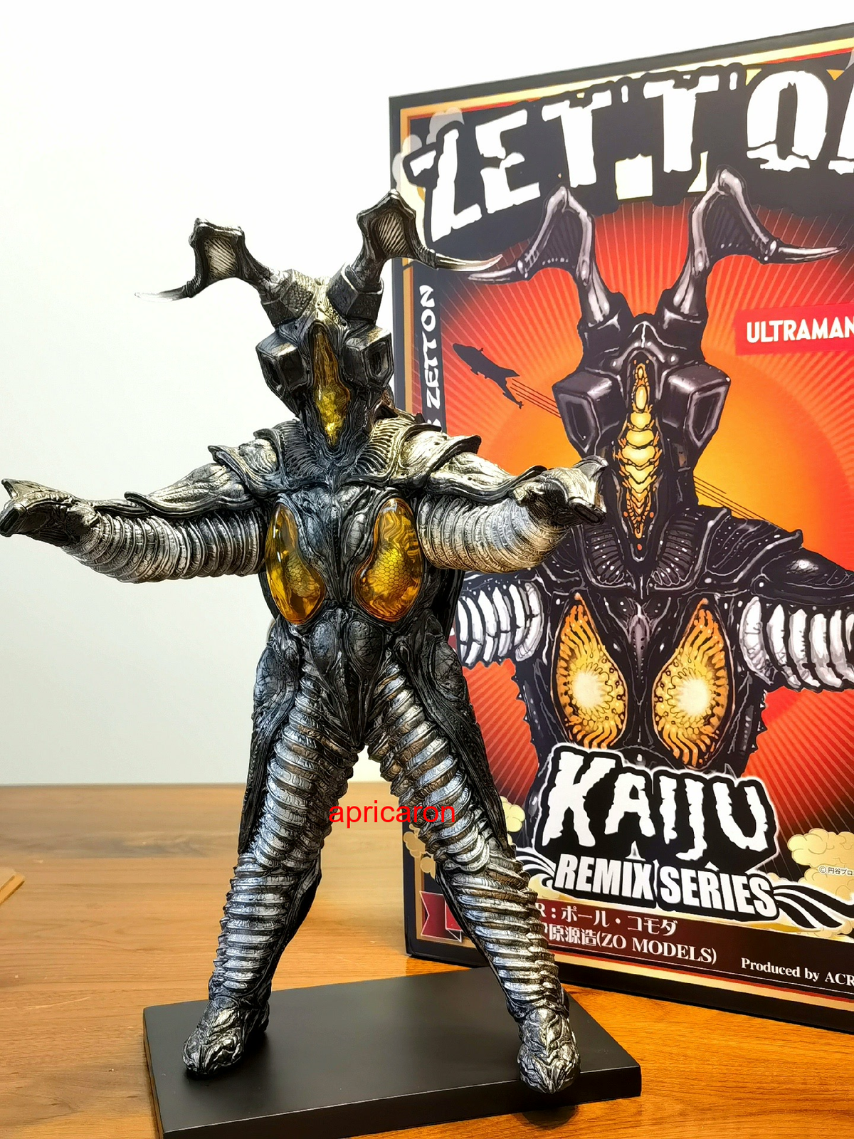 ACRO KRS KAIJU REMIX　ゼットン　ポール・コモダ　ウルトラマン ACRO KAIJU REMIX Zetton Statue PVC Figure Model Collectible Gift