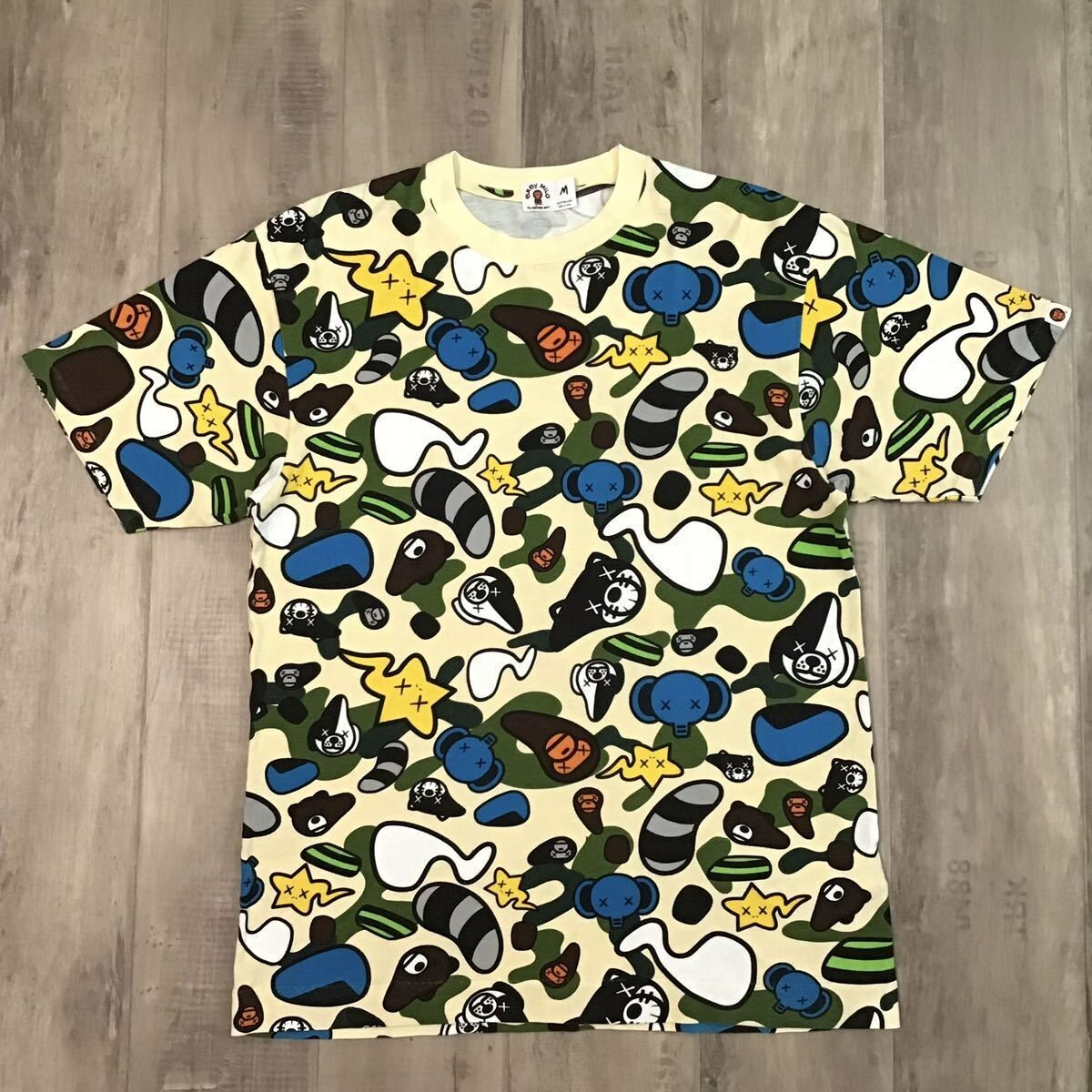 BAPE × KAWS milo animal kingdom T-shirt a bathing ape NIGO BAPE × KAWS milo animal kingdom T-shirt a bathing ape NIGO
