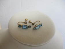 Vintage Art Deco Blue Aquamarine Rhinestones Screw Back Earrings