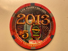 $5 ELLIS ISLAND 2013  HAPPY NEW YEAR LAS VEGAS NEVADA CASINO POKER CHIP LTD 500 — photo 2
