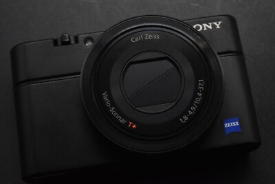 Sony Cyber-Shot DSC-RX100 35 Language Camera 8749 8752-8759 US