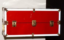 1940-50 doll wardrobe trunk carrying case w/10 pieces of clothing latches work