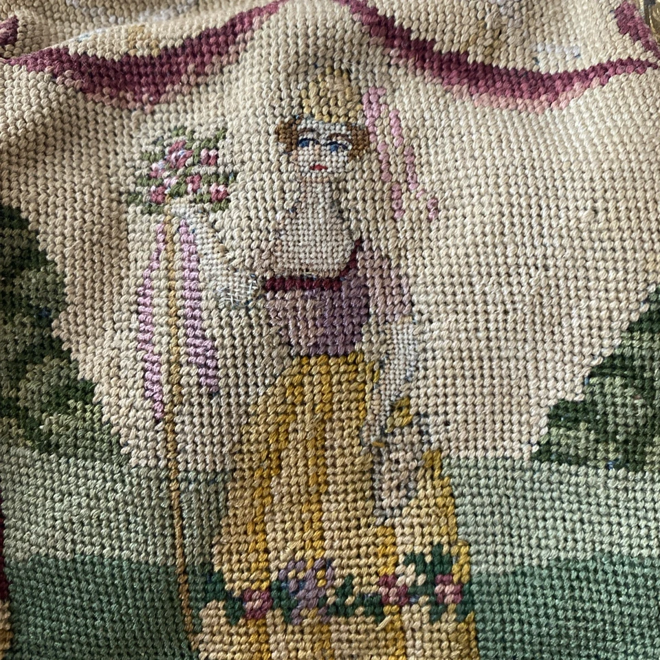 Cartera de costura vintage tapiz reina y castillo con detalles esmaltados Foto 4 de 4