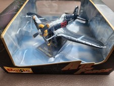 Maisto Air Force Edición Especial F4U-1D Corsair Fighter
