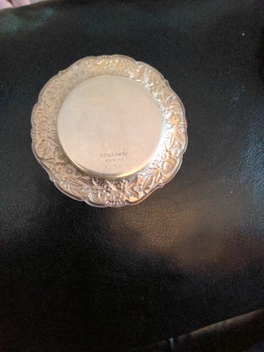 S Kirk and Son Sterling Silver Repousse Pattern Nut Plate No. 17f 44 Grams - Picture 2 of 3