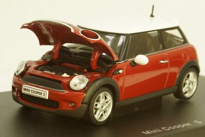 Mini Cooper S 2006 R55, red/white roof , 55006, AutoArt, 1