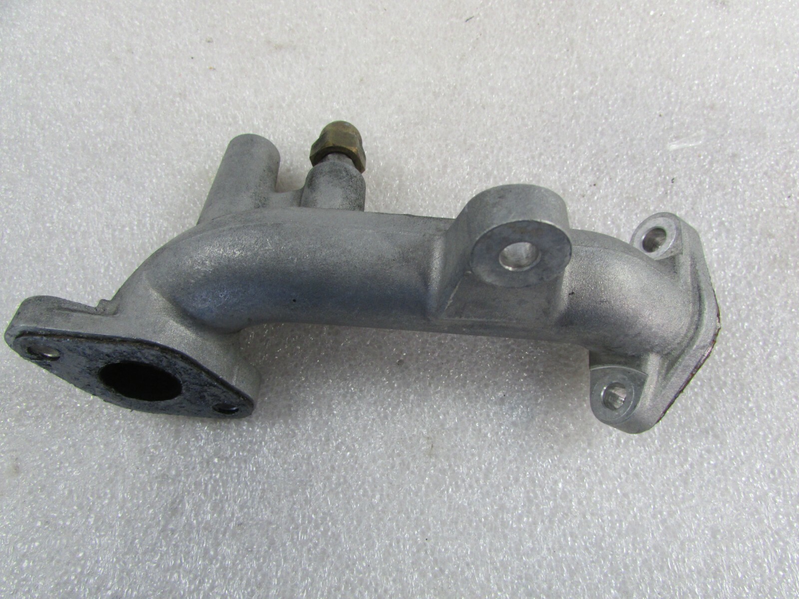 Ferrari California T, RH, Right Air Valve Mount, Used, P/N 292403
