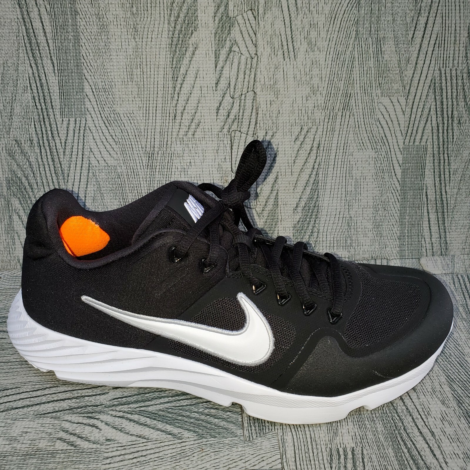 nike women's alpha huarache elite 2 turf softball cleats