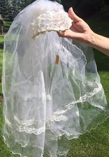 Vintage Wedding Dress  Veil, circa 1970's, UNWORN, SIZE 9, with 26 inch waist