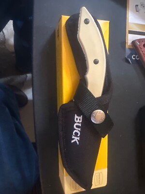 New Buck #877 Maverik Knife, Sheath