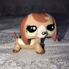 Littlest Pet Shop LPS Caramel Dachshund Dog 2035 Green Eyes Puppy Toy