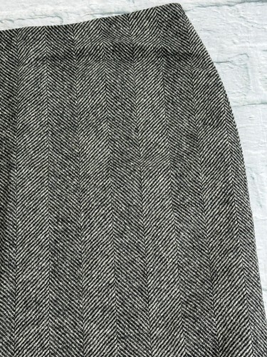 Hobbs Grey Pencil Shirt 100% Wool Size 12 Herringbone Moon Slit Striped Zip Up - Picture 3 of 10