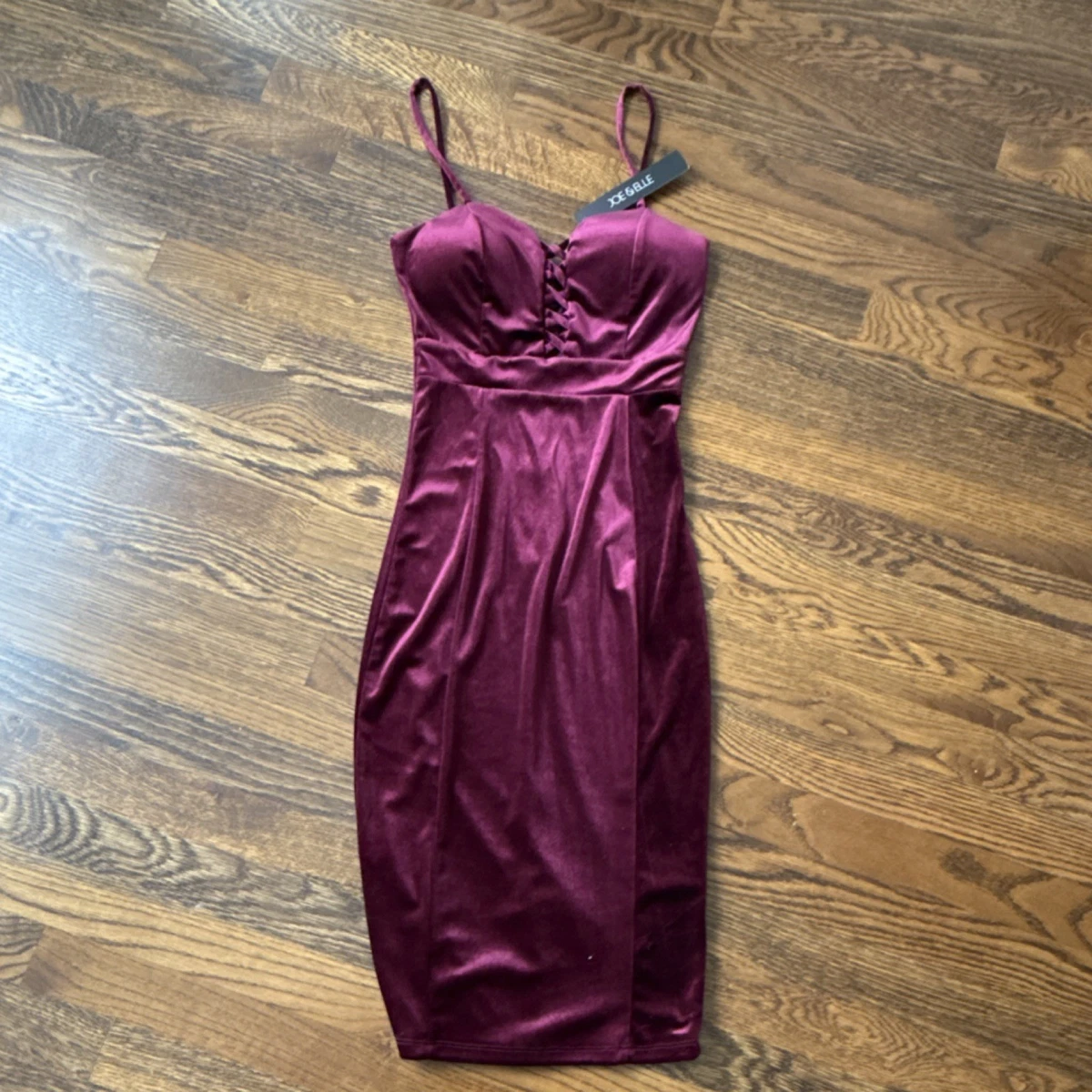 green emerald velvet dress Elle Dress – Dress the Population