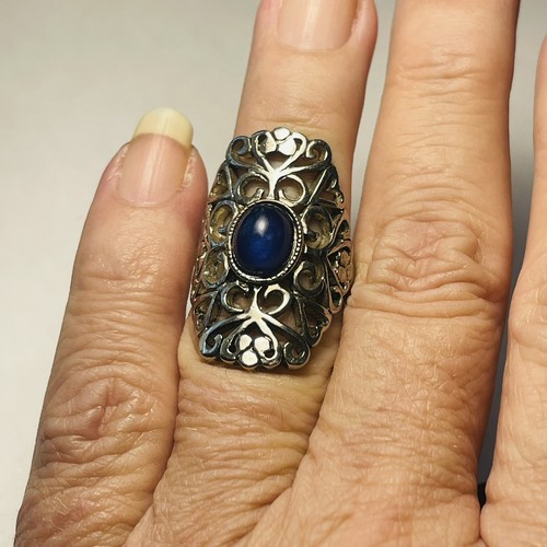 Costume Statement Ring Vintage Silver Tone Scroll Openwork Blue Cabochon Size 7 - Picture 10 of 11