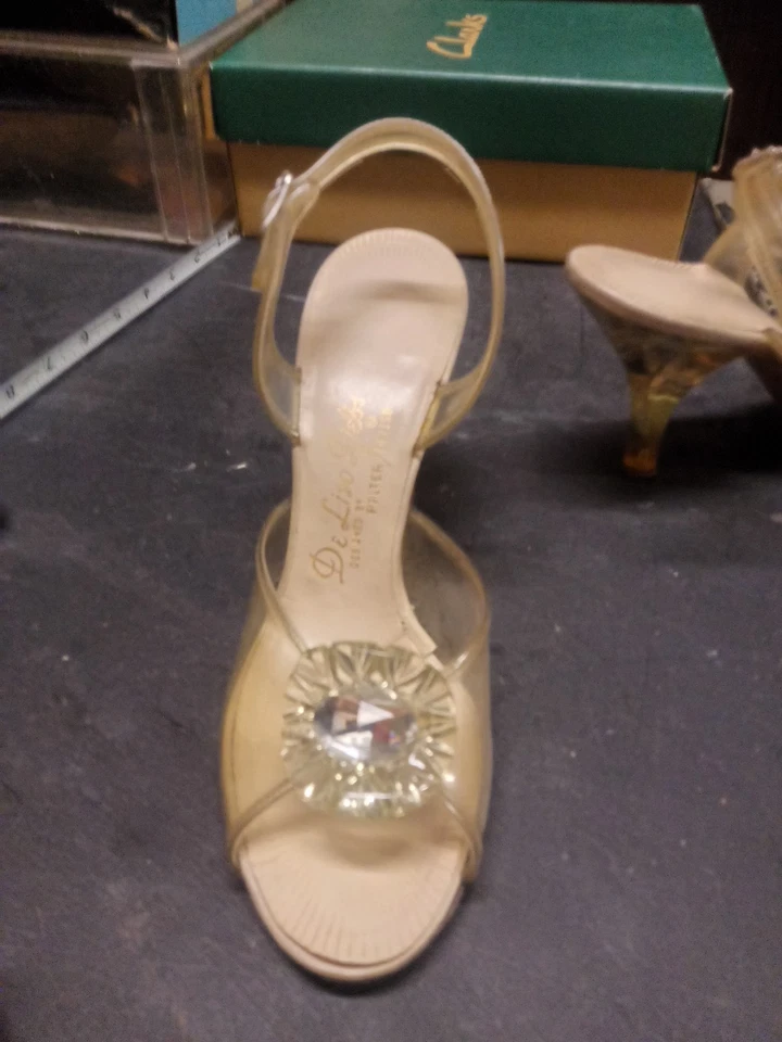 Vtg 40s Palter DeLiso Mod Debs Hippy Acrylic Sling Back Heels Sz 5 - Image 4 of 4