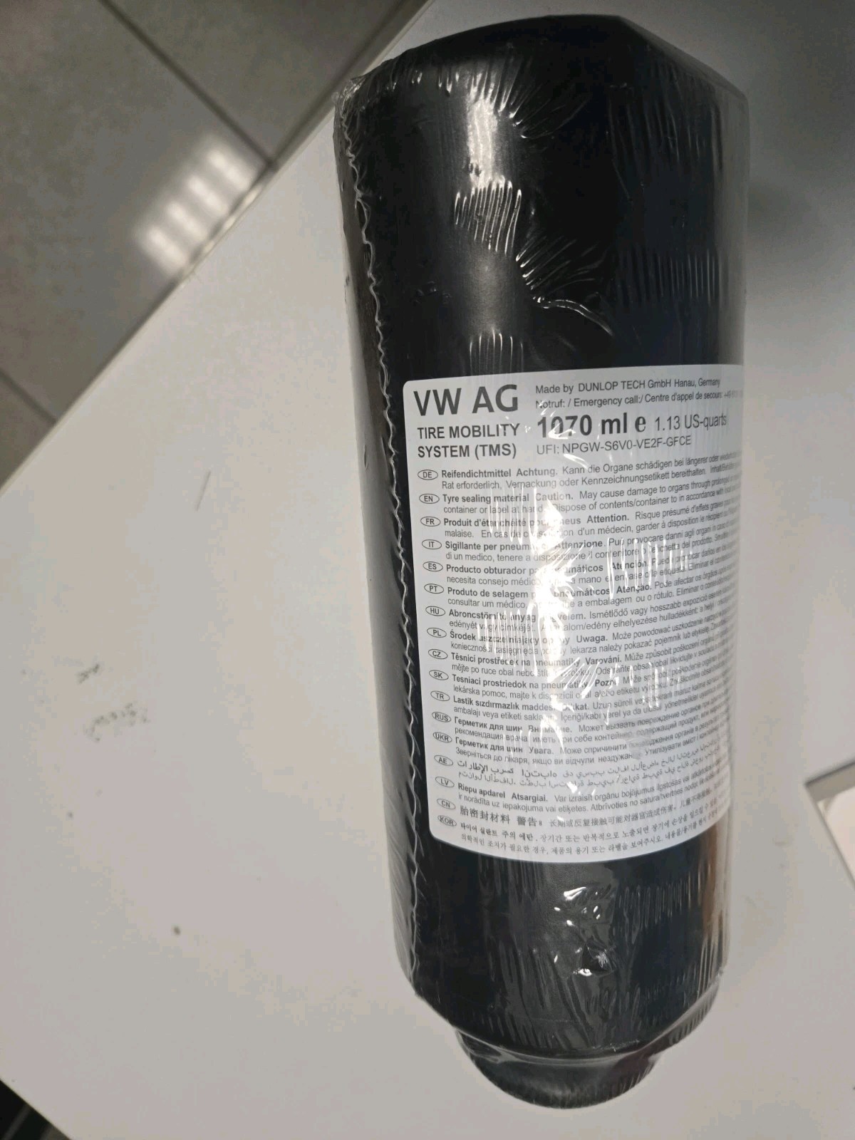 Origin VW  Audi Reifendichtmittel 1070ml Tire Mobility Kit 8R0012619D MHD 02/27