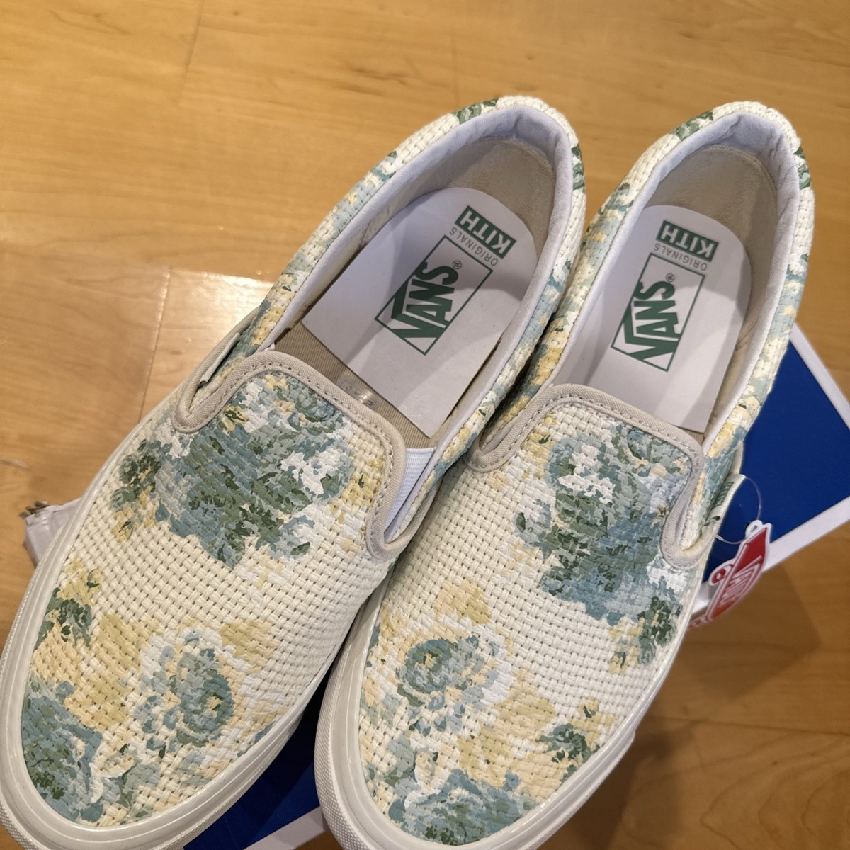 Sz 13 Kith For Vault Vans OG Classic Slip-On LX Vintage  display picture 1