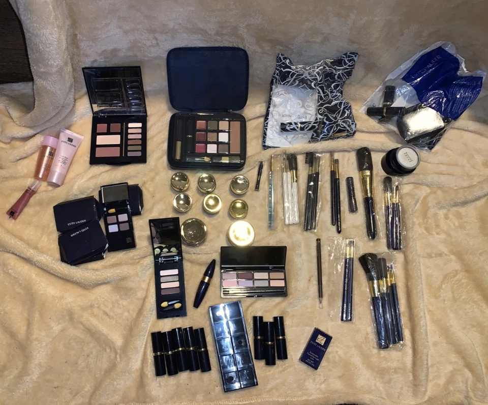 Lote De 55+ Piezas De Colección Estee Lauder Maquillaje Cuidado De La Piel Rostro Labios Ojos Foto 2 de 4