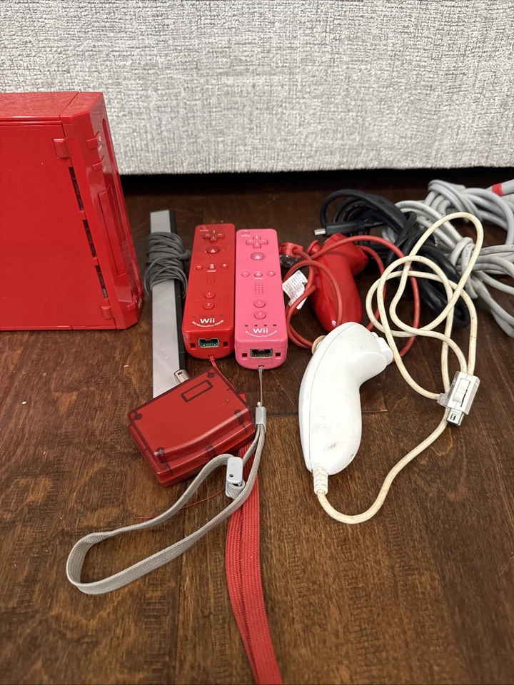 Nintendo Wii Limited Edition RED Video Game Console Home System  RVL-001 - Image 3 of 4