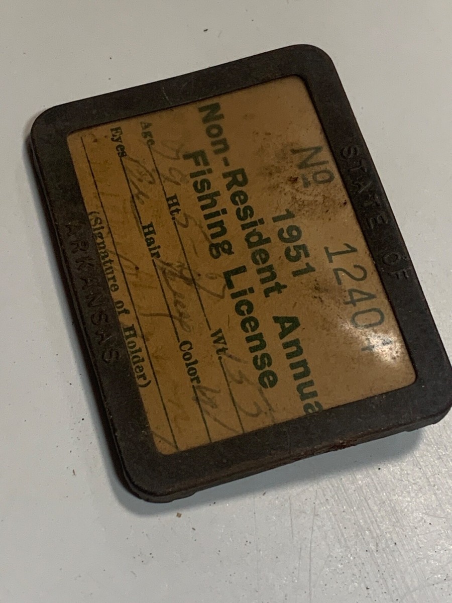 Vieux Permis De Pêche Arkansas Non-résident 1940 - Pinback Celluloïd, état Moyen