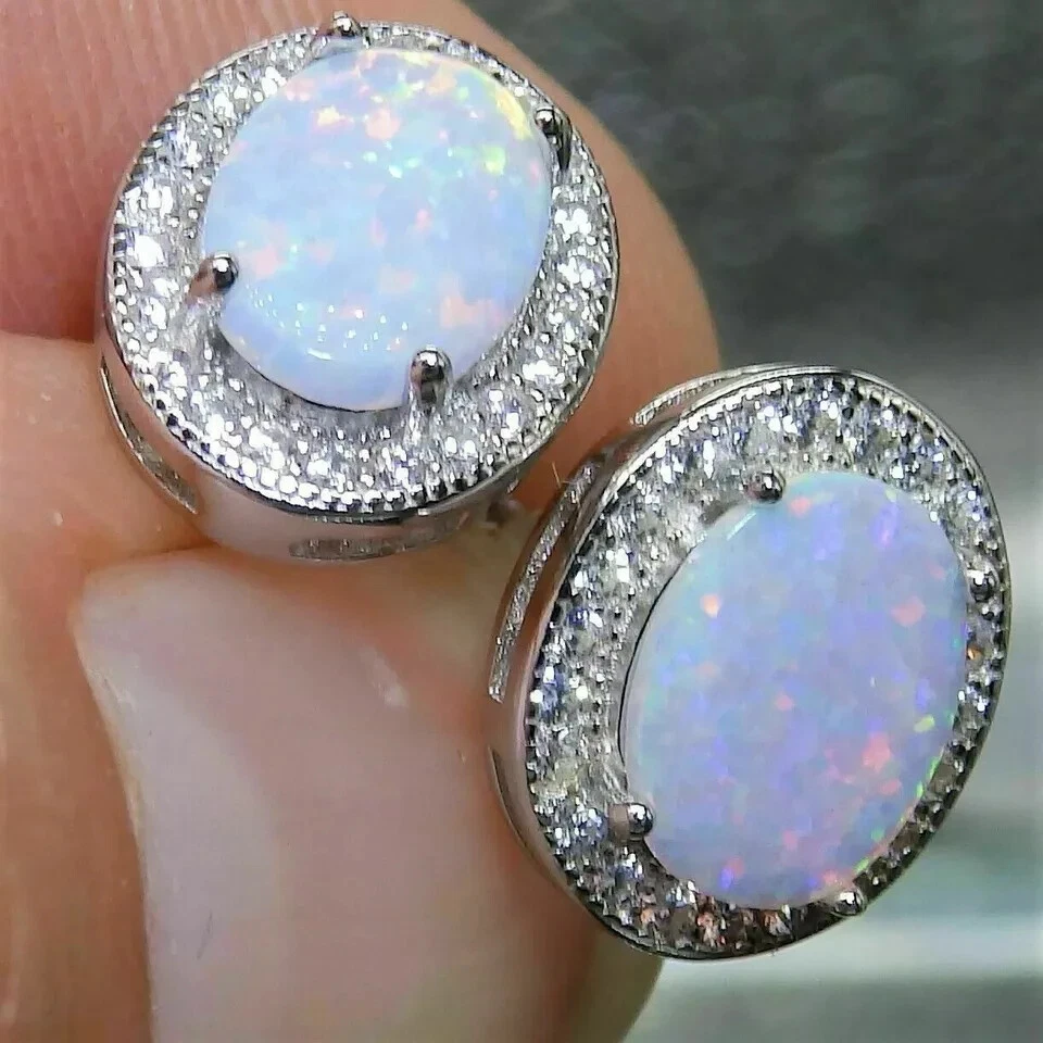 14k 镀白金女式 2 克拉椭圆形切割模拟火蛋白石光环耳钉 — 第 4/4 张图片