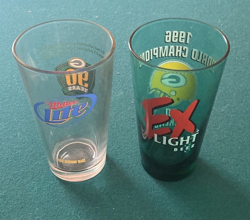 Vintage Green Bay Packers NFL 12oz Beer Pint Glasses. 90 Years & 1996 Champions! - Picture 2 of 2