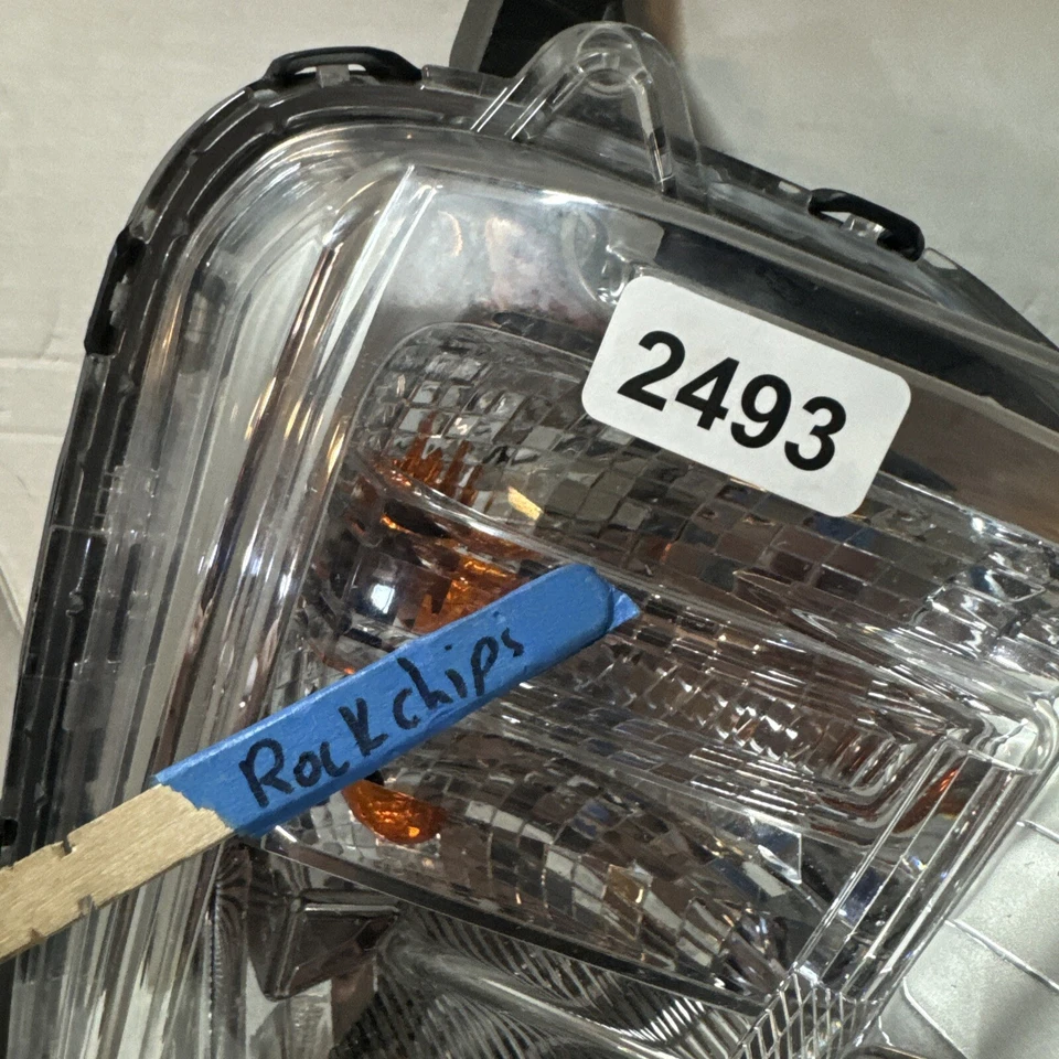 Mitsubishi Eclipse Cross 2018-2024 RH Passenger Halogen Fog Light 8315A032 - Image 4 of 4