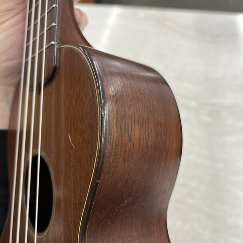 Martin & co 1940’s mahogany Soprano style 1 Ukulele Vintage With Hard Shell Case - Picture 17 of 20