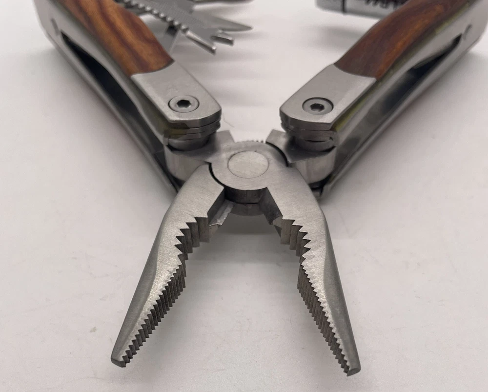 Multi-tool With Flashlight And Holster , Works, Unbranded