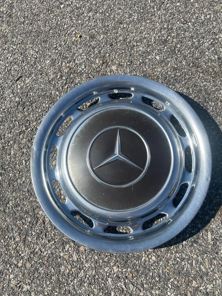 Calota marrom 1969 a 1983 Mercedes Benz 240D 450 SEL Pagoda 14 polegadas - Imagem 2 de 4