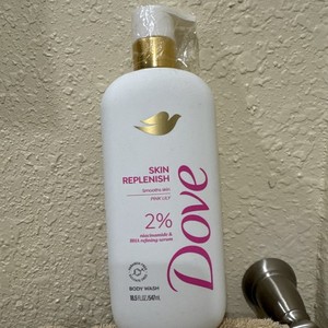 Dove Skin Replenish Body Wash 2% Niacinamide and BHA Refining Serum 18.5 Fl Oz