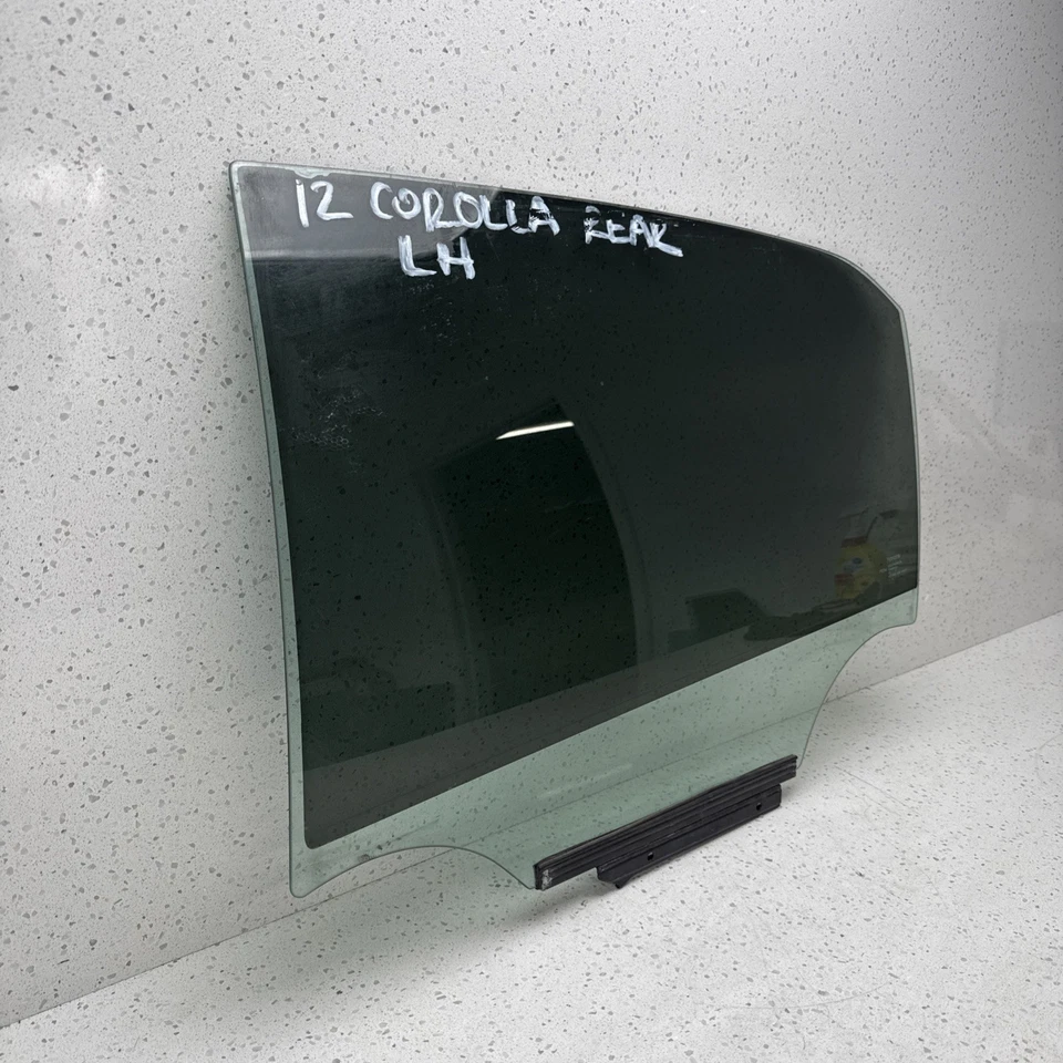 2009-2013 Toyota Corolla Rear Left Driver Side Door Window Glass Tinted OEM Foto 3 de 4
