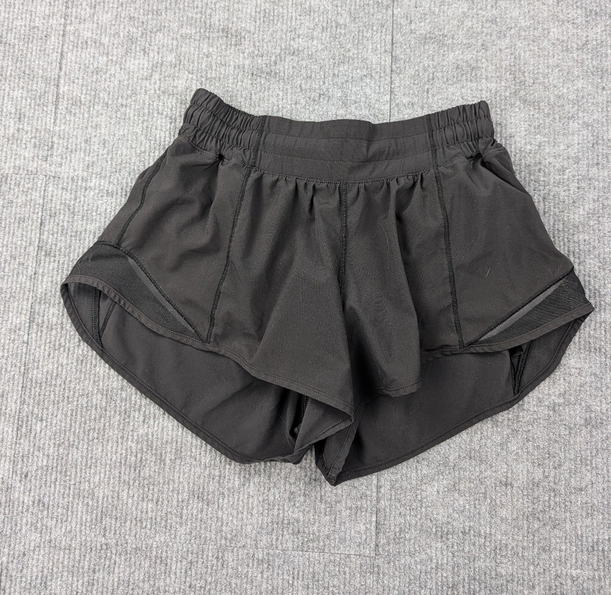 Lululemon Hotty Hot Shorts Womens 4 Black Lined Athletic Running Training Gym