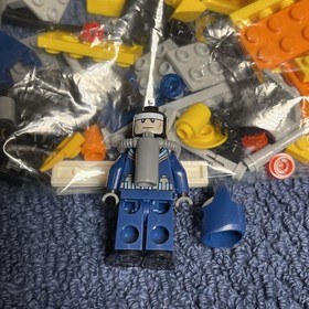 LEGO DC Comics 76010 Batman: The Penguin Face Off 100% Complete 