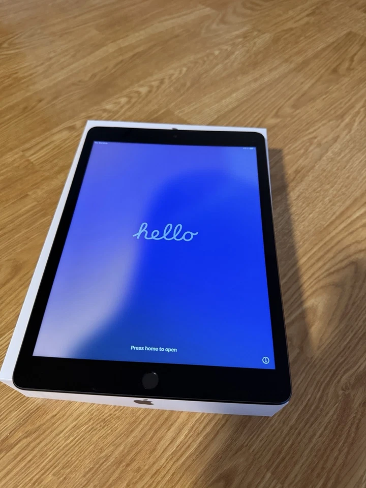 iPad 9th Generation 64GB Wi-Fi Cellular Space Gray (2021) - Bild 3 von 4