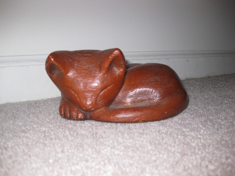 DEZ Hand Carved Curled Up Sleeping Cat Kitten Solid Wood Sculpture Figurine VTG