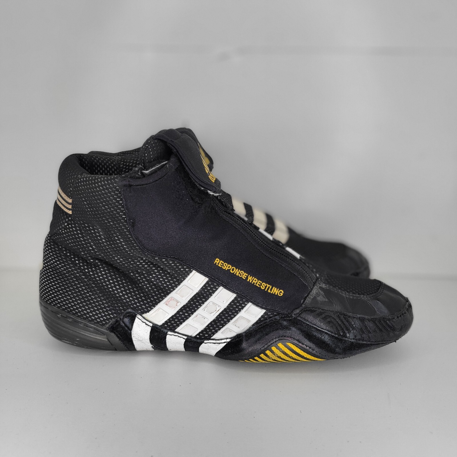 Adidas Response Wrestling Shoes Men's Sz 9 US Classics Rare sneakers