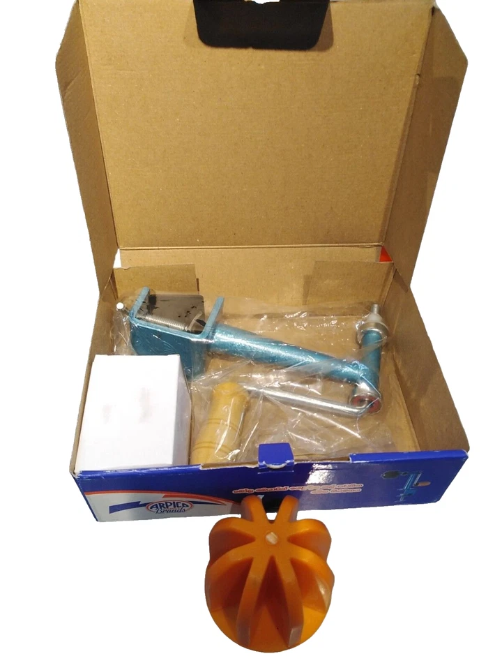 Кокосовая терка измельчитель скребок лезвия из нержавеющей стали A-8 оригинал и крышка - Изображение 3 из 4