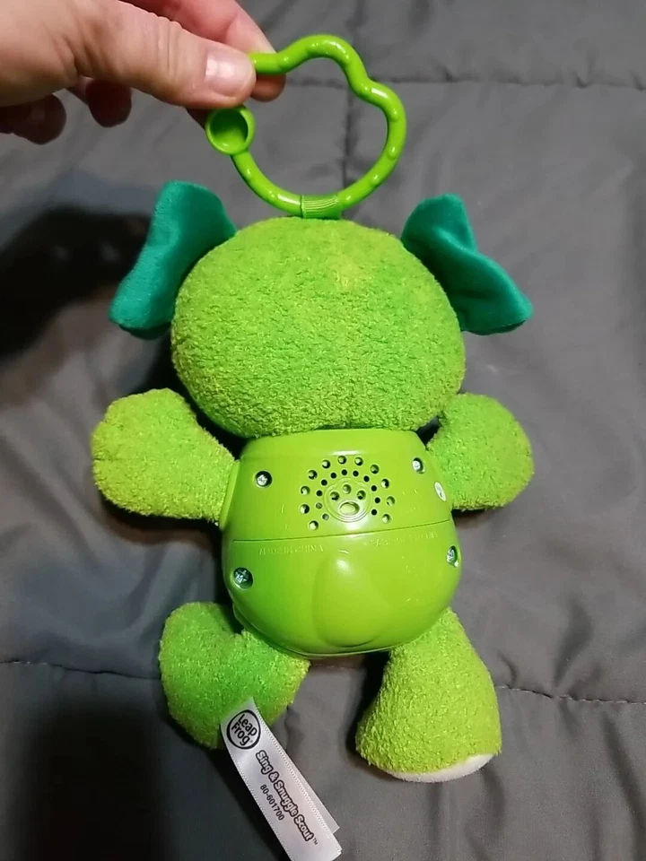 Leap Frog-Sing & Snuggle Scout- Green- Leap Frog Works - Image 3 of 4