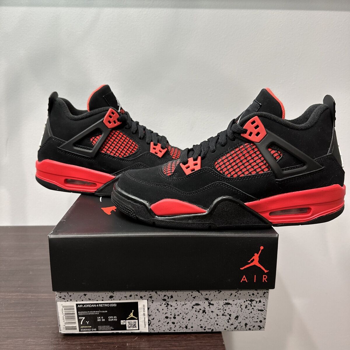 Nike Air Jordan 4 Retro GS 408452-016 Size 7y Red Thunder Nike Air Jordan 4 Retro GS 408452-016 Size 7y Red Thunder