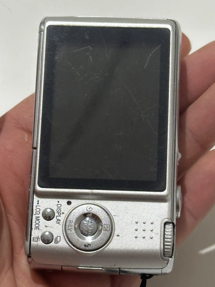 Panasonic Digital Camera Lumix DMC-FX07 7.2MP Silver Tested - Image 4 of 4