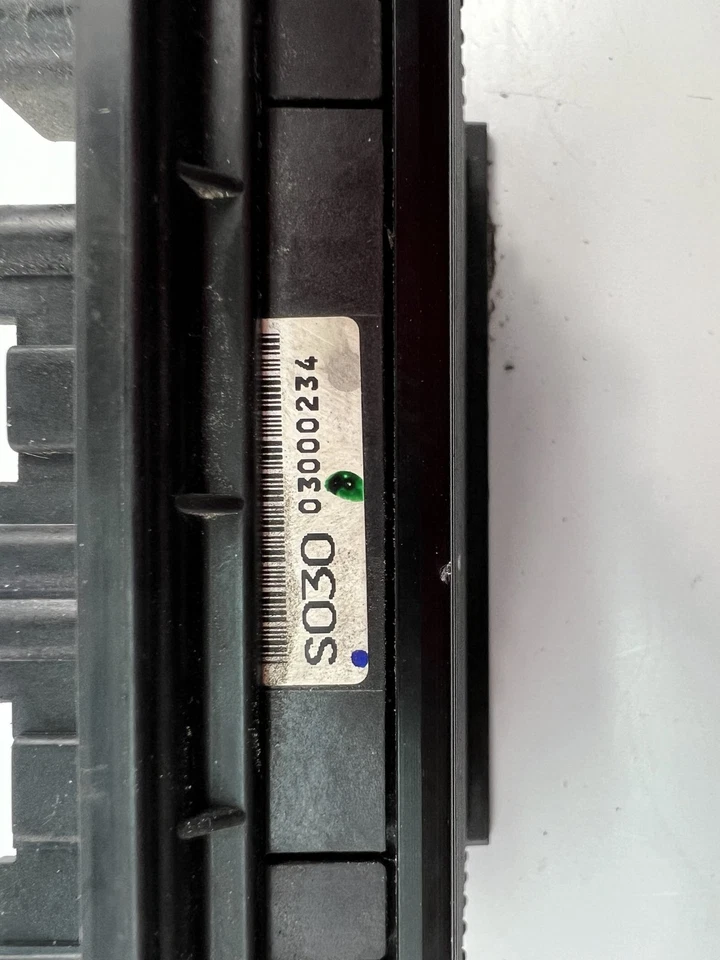 Centralina LEXUS RX U3 82721-48040 28266197 - Immagine 3 di 4